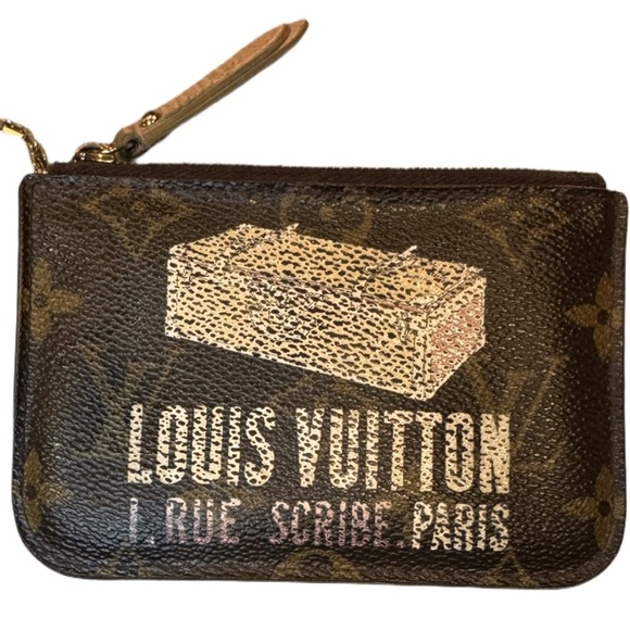 Authentic Louis Vuitton Monogram Trunks Key Cles Pouch - Picture 1 of 11